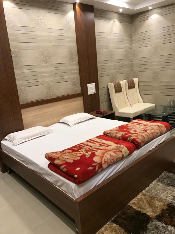 Hotel Natraj Bulandshahr Eksteriør billede
